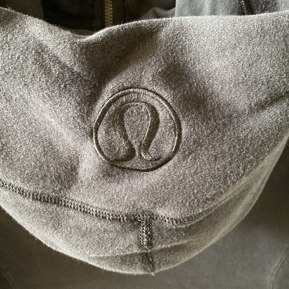 Lululemon Scuba hoodie black size 6 - Picture 3 of 5